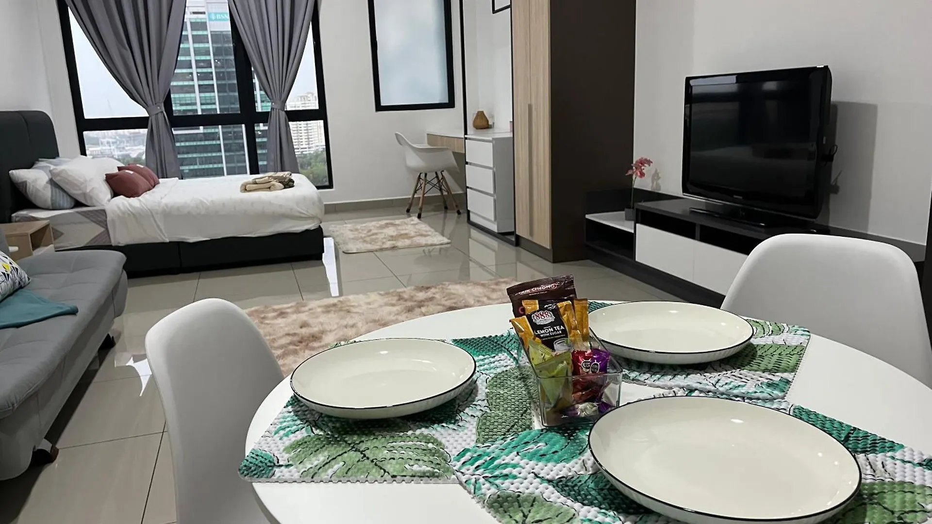 Alinea Suites Shah Alam By Dreamy Dahlia Apartment